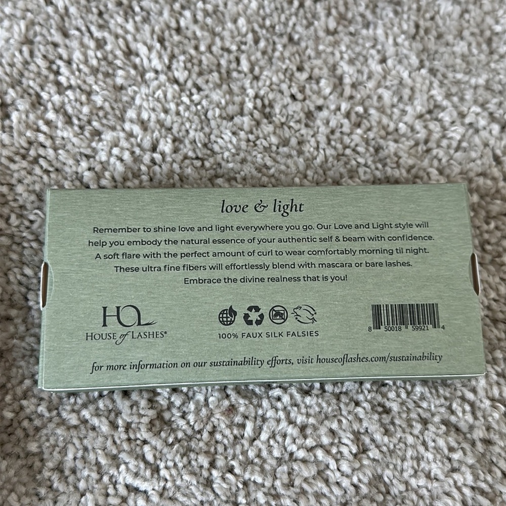 Lash Bundle - Picture 2 of 2